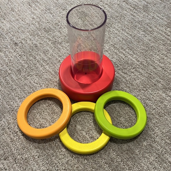 Lovevery clear Tube with Stacking Rings 5 pieces - Picture 3 of 5